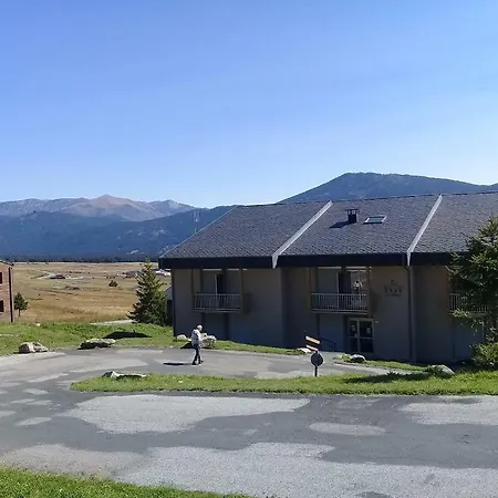 Les Isards Апартаменты
